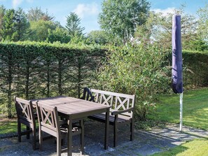 Outdoor dining - 6 Person Holiday Home in Storvorde (Storvorde)