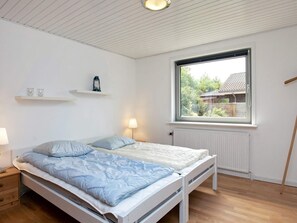 4 bedrooms