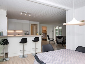 4 bedrooms
