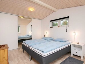 3 bedrooms - 5 Person Holiday Home in Hojslev (Hojslev)