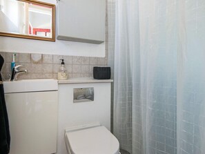 Bathroom - 6 Person Holiday Home in Knebel (Knebel)