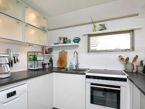 Private kitchen - 6 Person Holiday Home in Otterup (Otterup)