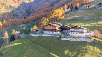 Esterni
