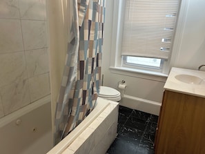 Bathroom - Cozy 2BD/2BA near Rittenhouse sq (Philadelphia)
