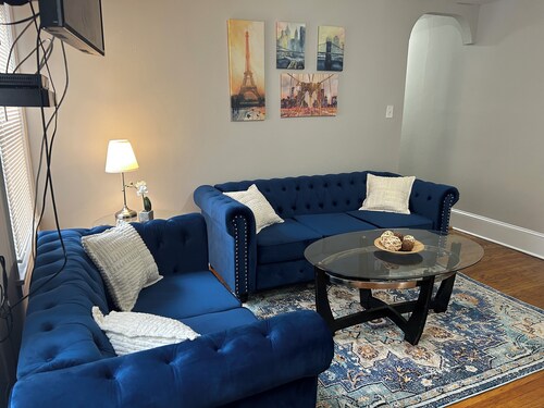 Cozy 2BD/2BA near Rittenhouse sq