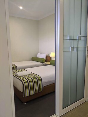 2 Schlafzimmer, Bügeleisen/Bügelbrett, kostenloses WLAN, Bettwäsche