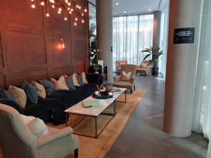 Reception - Charles Hope Apartment Canary Wharf (London)
