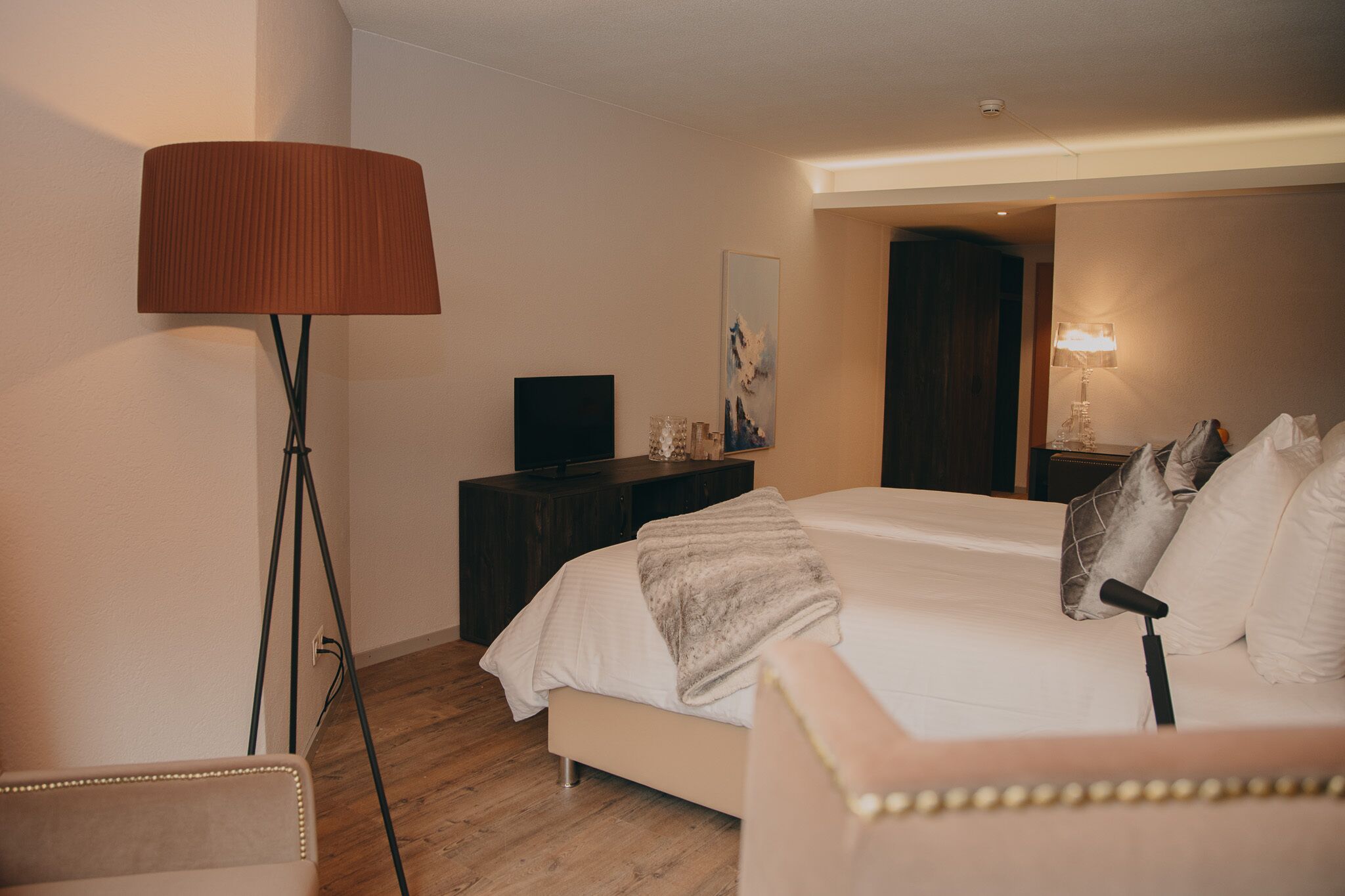 低過敏寢具、客房內保險箱、書桌、遮光布/窗簾