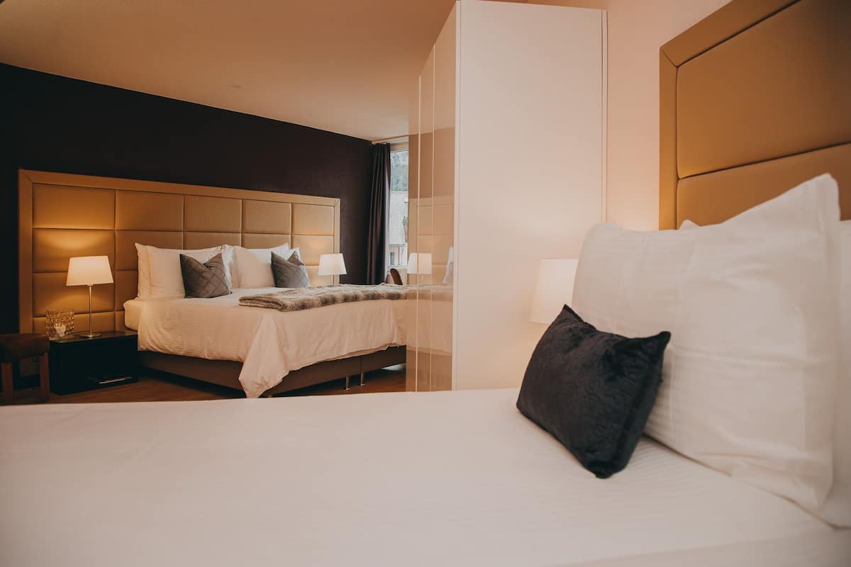 family quadruple room | 1 bedroom, hypo-allergenic bedding, in-room safe, desk