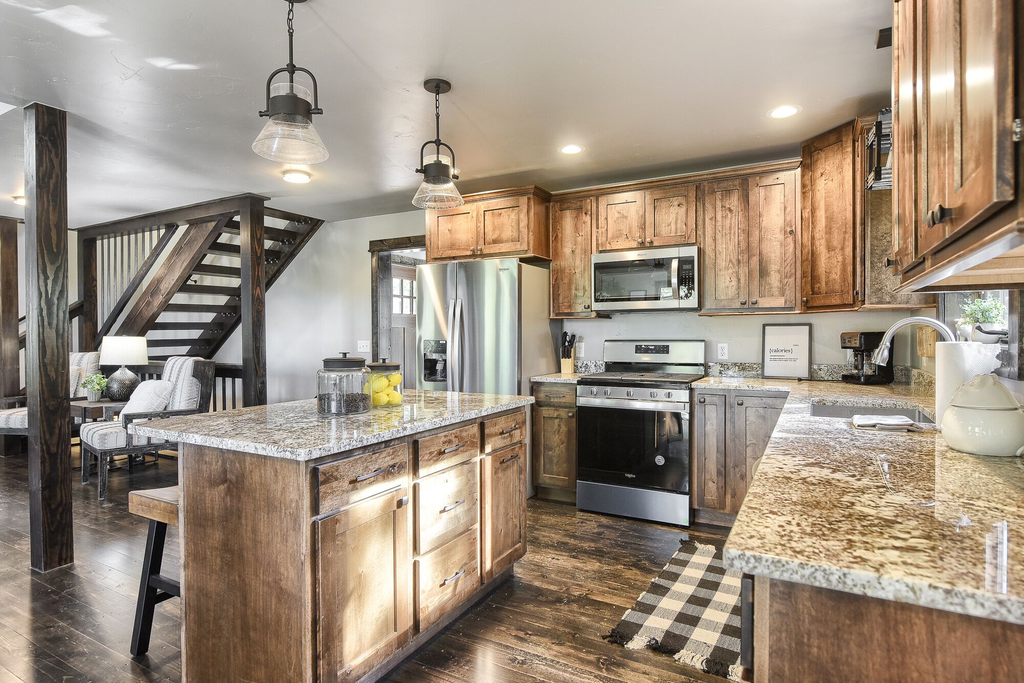 Spacious Cabin on Terry Peak with Double Deck, Indoor/Outdoor Fireplace!