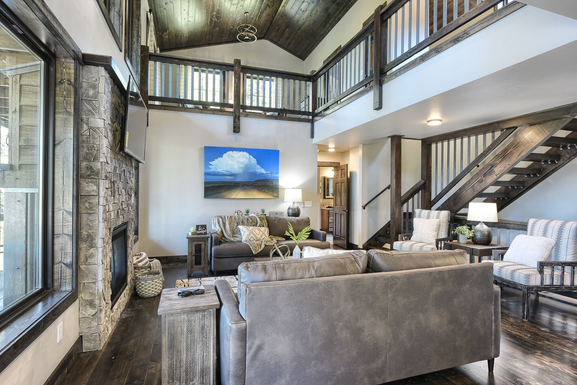 Spacious Cabin on Terry Peak with Double Deck, Indoor/Outdoor Fireplace!