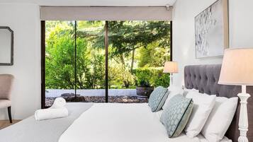 7 Schlafzimmer, Bügeleisen/Bügelbrett, Reisekinderbett, kostenloses WLAN