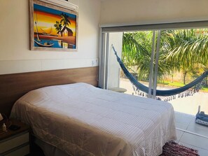 2 bedrooms, iron/ironing board, WiFi