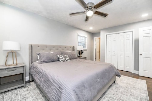 Fully Renovated | Finished Basement | Luxury Beds | Games