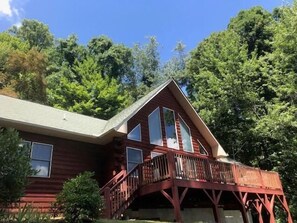 Exterior - Ascendere - Amazing mountain views, 3 bedroom, 2 bath, central heat/AC, private. (Maggie Valley)