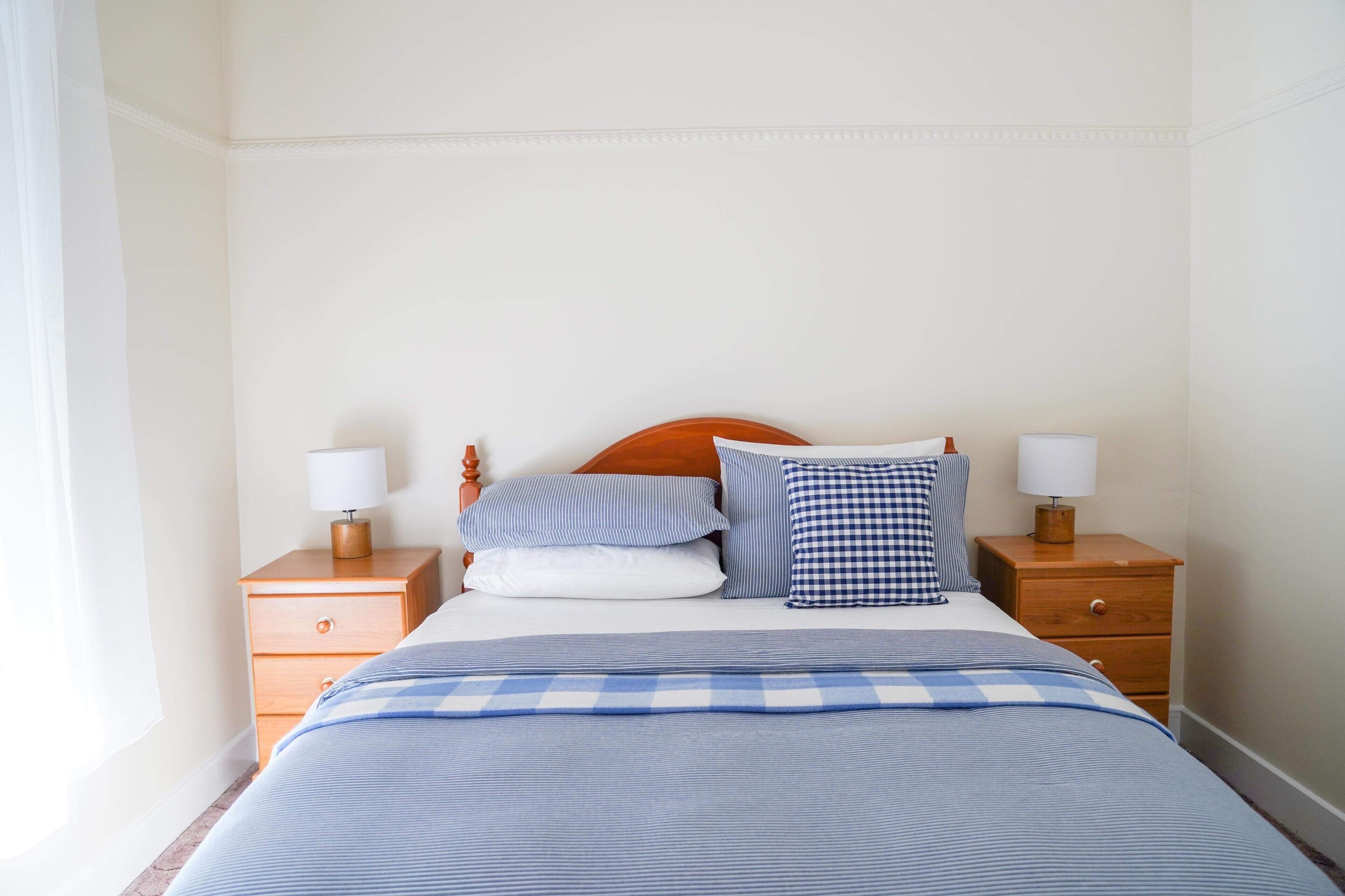 Comfortable 3 bedroom home > for work, rest or play!