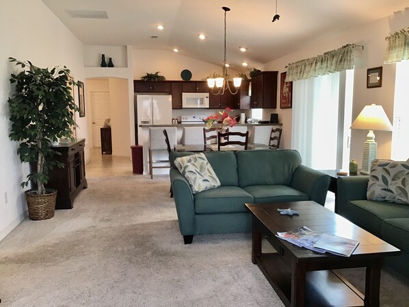 Flat-screen TV - Charming 3BR Home in The Villages: Your Florida Retreat Awaits! (The Villages)