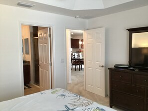 3 habitaciones, tabla de planchar con plancha y wifi gratis