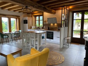 Casa de campo de lujo, baño en la habitación (Doux Refuge) | Cocina privada