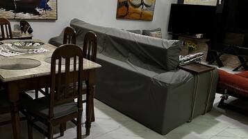 TV connectée, lecteur de DVD, chaîne hi-fi