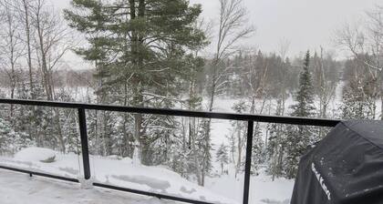 Lakefront Cottage | Hot Tub, Fireplace, Spa & BBQ