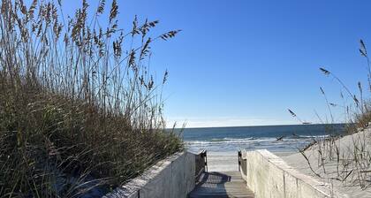 Family and Pet Friendly, steps from the beach