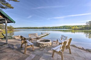 Property grounds - Hot Tub, Sauna, Fireplace, Dock! Lake Honor Cabin (Honor)