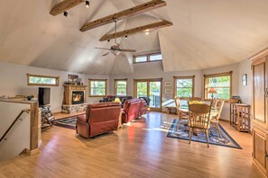 TV, fireplace - Hot Tub, Sauna, Fireplace, Dock! Lake Honor Cabin (Honor)