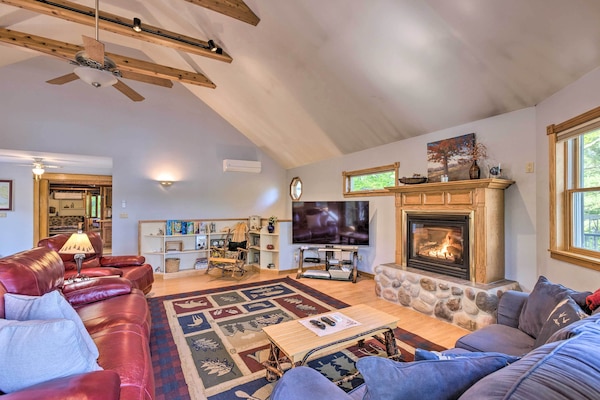 Honor Vacation Rental | 5BR | 3BA | 2,800 Sq Ft | Stairs Required