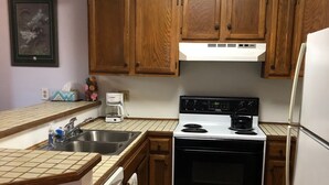 Unclassified image, 4 of 8, button - Modern, Exquisite 1-bedroom Home in Anchorage (Anchorage)