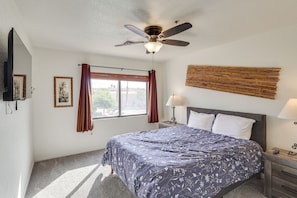 3 habitaciones, tabla de planchar con plancha, internet y ropa de cama