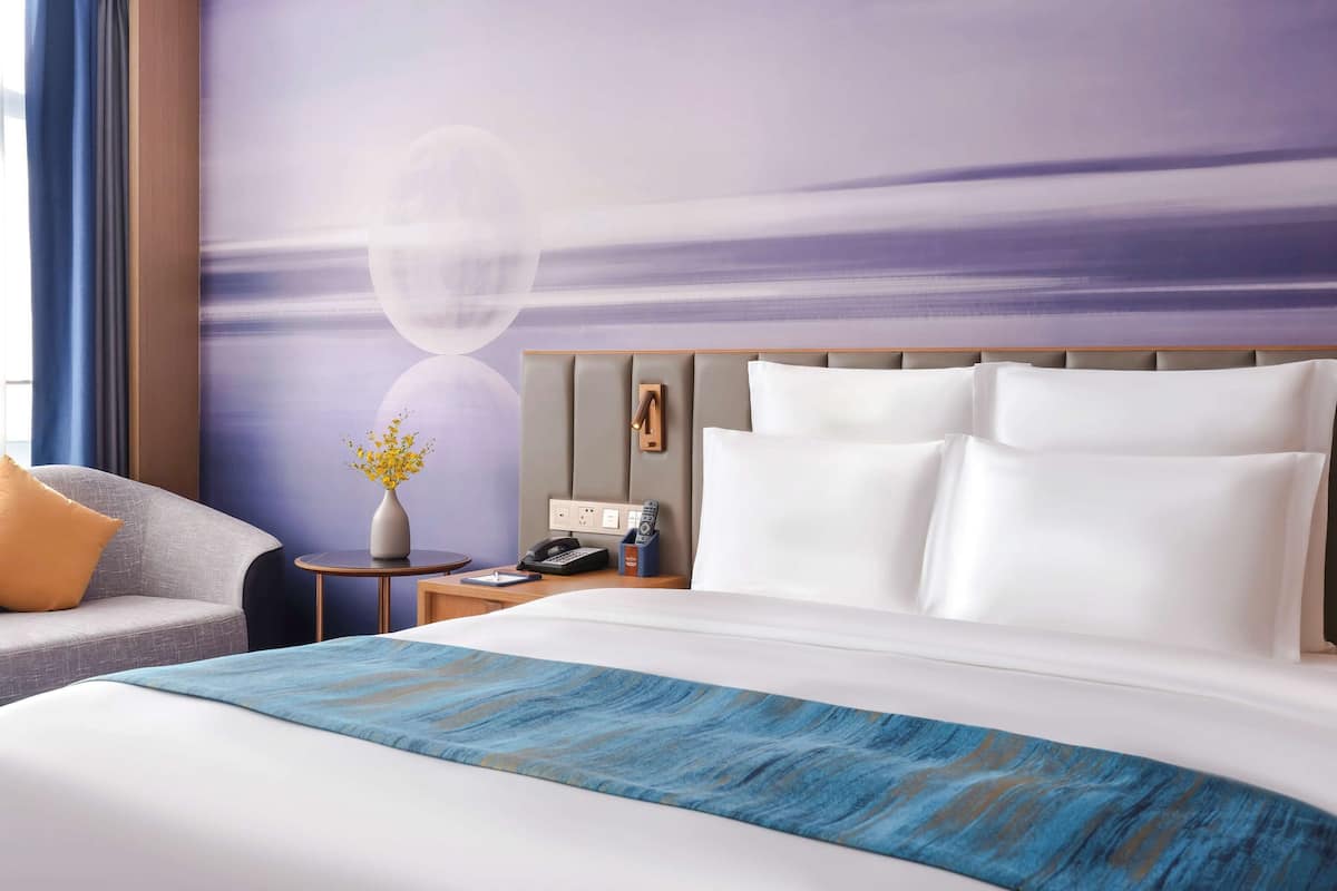 1 bedroom, minibar, in-room safe, individually decorated