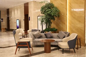 Área de estar no saguão