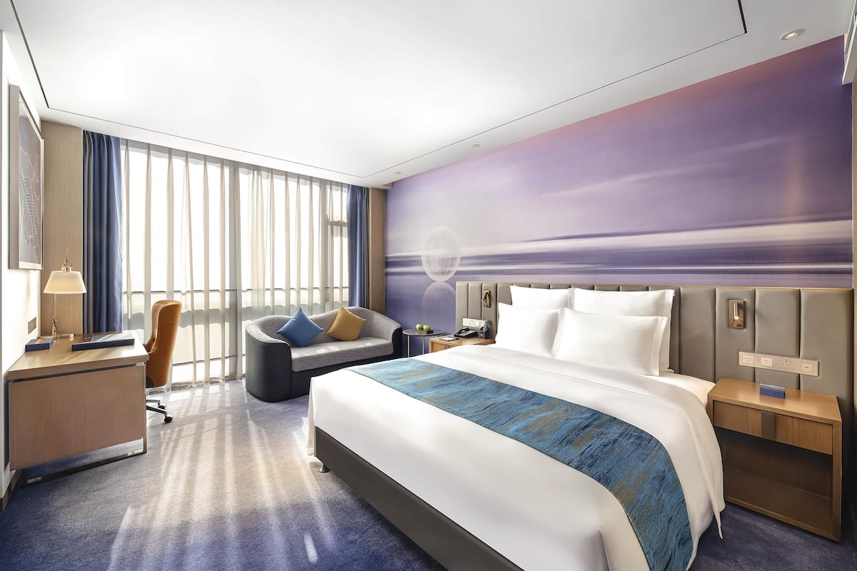1 bedroom, minibar, in-room safe, individually decorated