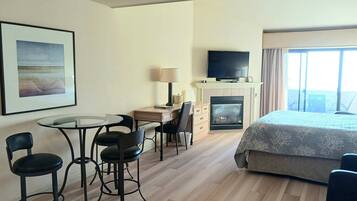 Bureau, fer et planche à repasser, Wi-Fi, draps fournis