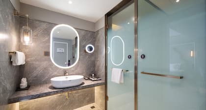 Mercure Harbin Hexing Road