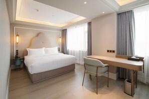 Privilege, Room, 1 King Bed | In-room safe, free WiFi, bed sheets - Mercure Harbin Hexing Road (Harbin)