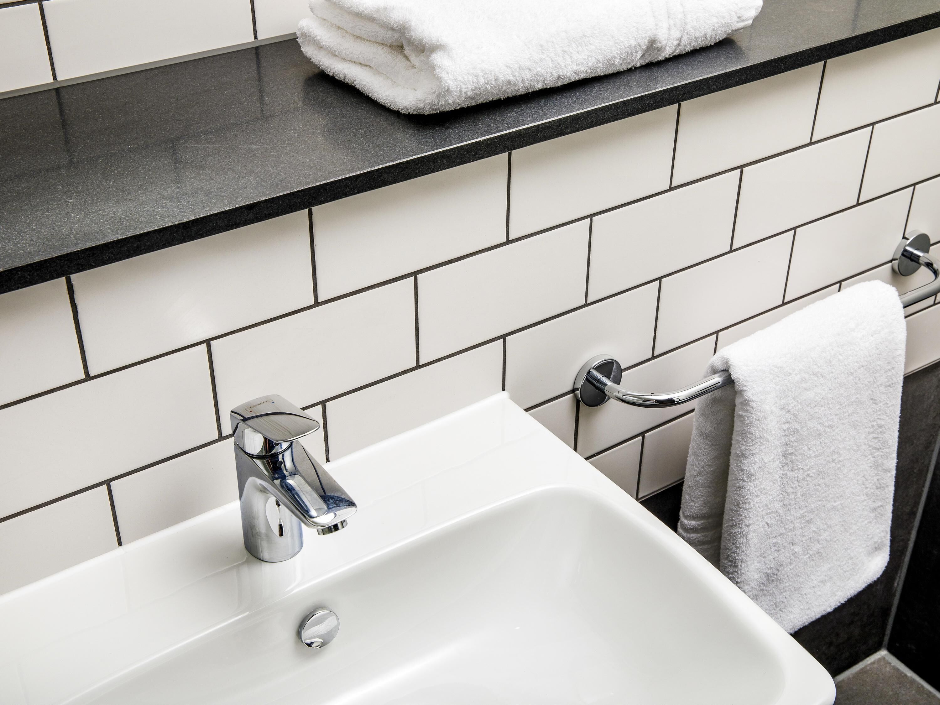 hypo-allergenic bedding, minibar, desk, laptop workspace