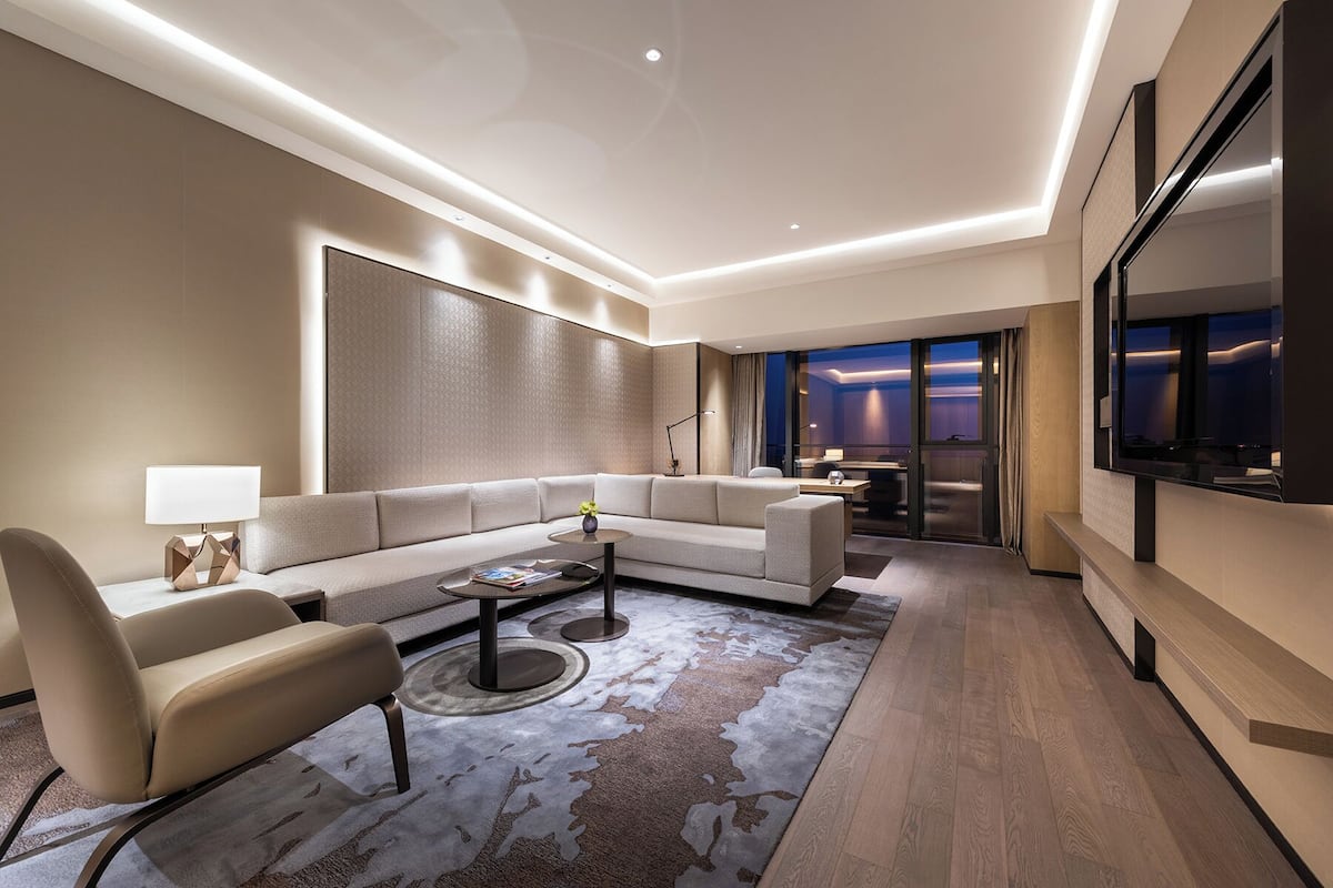 Suite, 1 King Bed | Minibar, desk, iron/ironing board, free WiFi