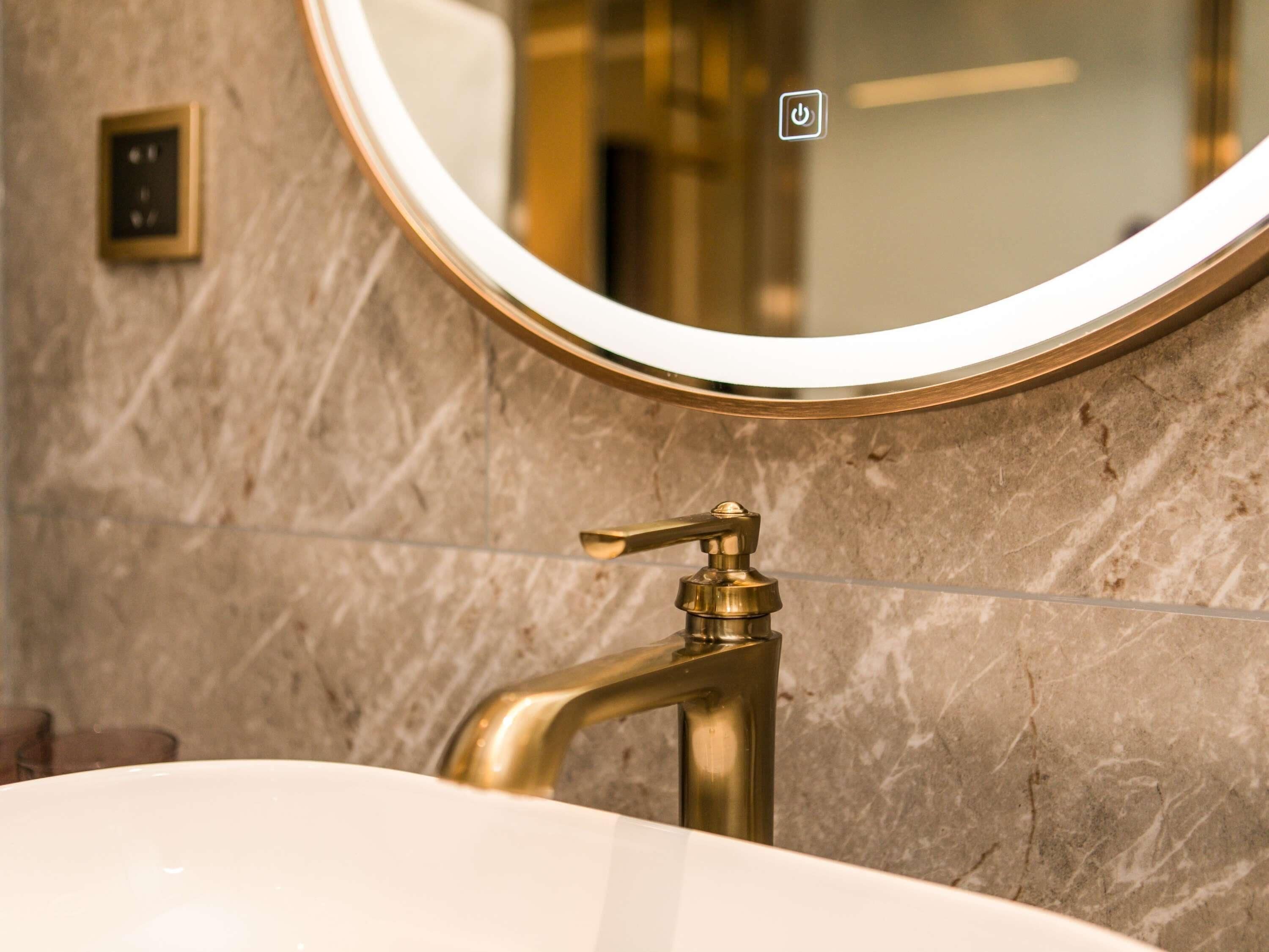 Minibar, soundproofing, free WiFi