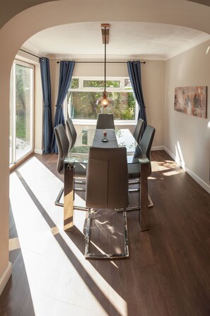 House, Private Bathroom (3 Bed) | Restaurant
