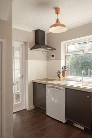 House, Private Bathroom (3 Bed) | Private kitchen - Harkwood by Bridgecoast (Poole)