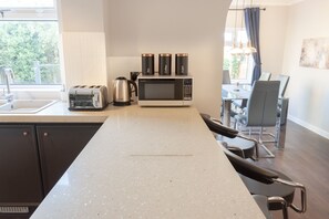 House, Private Bathroom (3 Bed) | Private kitchen - Harkwood by Bridgecoast (Poole)