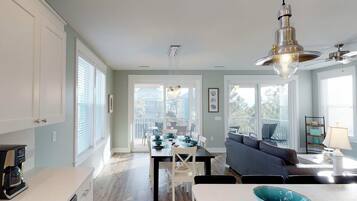 Sweet Oblivion | Living room | TV