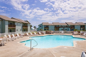 Pool - 2nd Floor, Pet Friendly, Shared Pool, Golf Cart Access (Port Aransas)