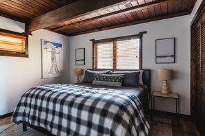 6 chambres, fer et planche à repasser, accès au Wi-Fi (inclus)