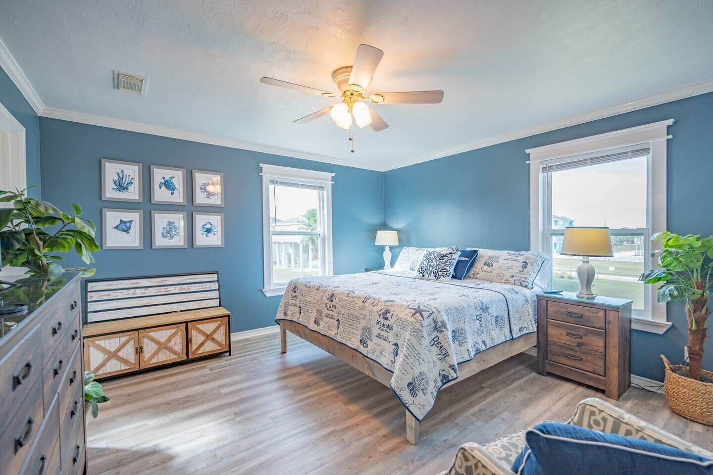 4 bedrooms, iron/ironing board, travel cot, free WiFi