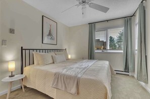2 bedrooms, iron/ironing board, travel cot, WiFi
