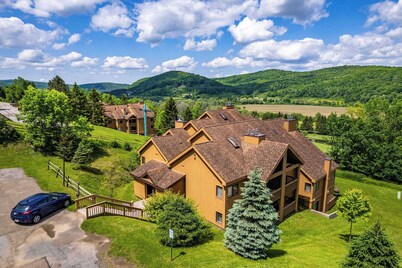 Ski-in/out Condo, King Bed + Fireplace