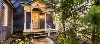Newly Renovated! Downtown Breck, Private Hot Tub, 5 Fireplaces-Abbett Placer His